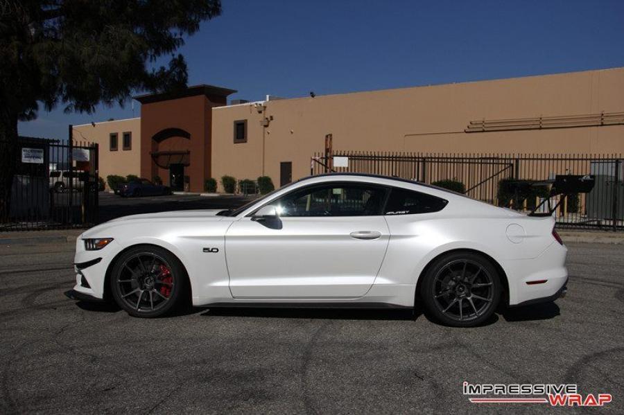  Ford Mustang GT by Impressive Wrap 2016 года  (фото 5 из 12)